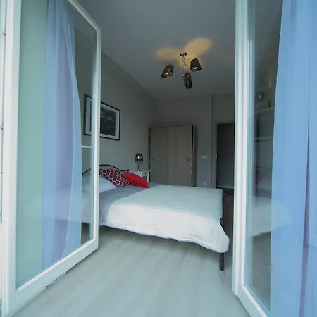 Apartamento Friendhouse -train Station *