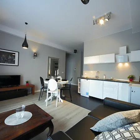 Apartamento Friendhouse -train Station *