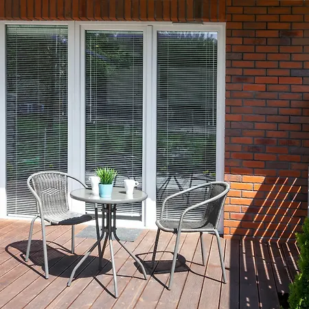 Friendhouse -train Station Apartamento Cracovia