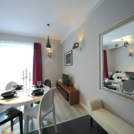 Apartamento Friendhouse -train Station
