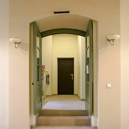 Apartamento Friendhouse -train Station