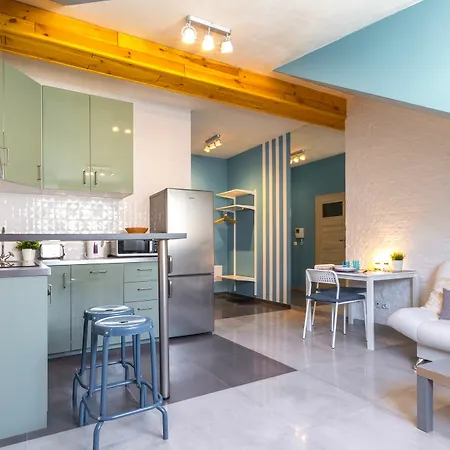 Apartamento Friendhouse -train Station *
