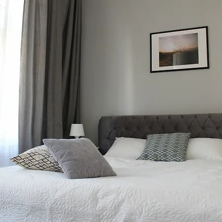 Apartamento Friendhouse -train Station